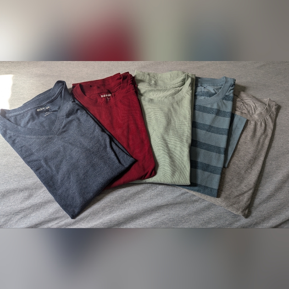 Old Navy/H&M 5 T-shirt Bundle. Size S.